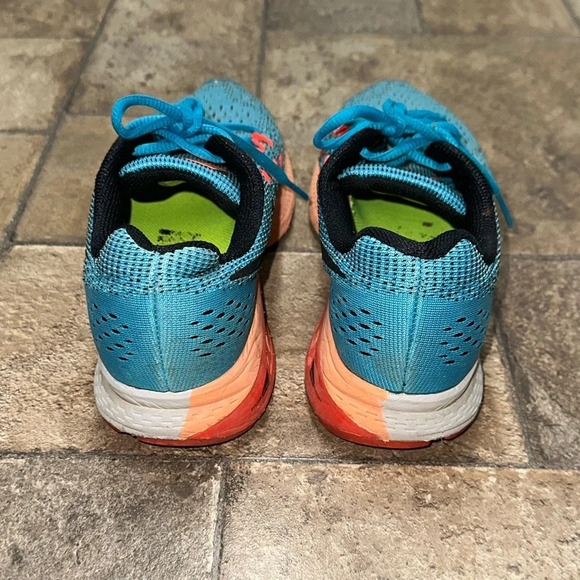 Nike  Size 7 - Picture 3 of 7